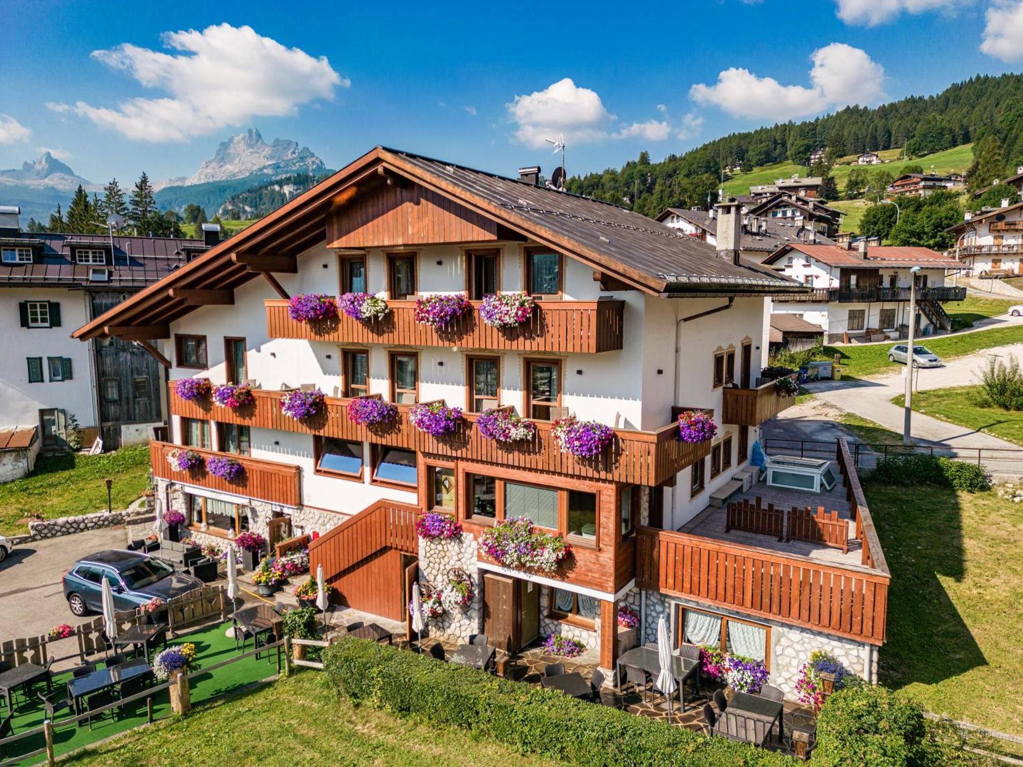 Hotel Da Beppe Sello Cortina d'Ampezzo Exterior foto